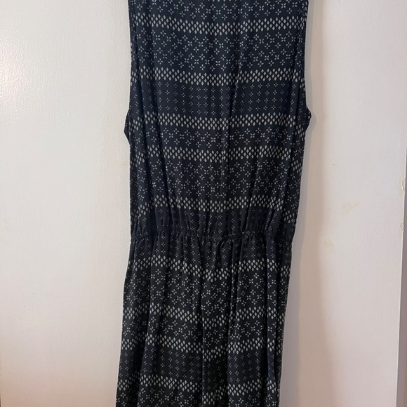 Mossimo Black & White V-Neck Romper Size XL - Picture 4 of 5